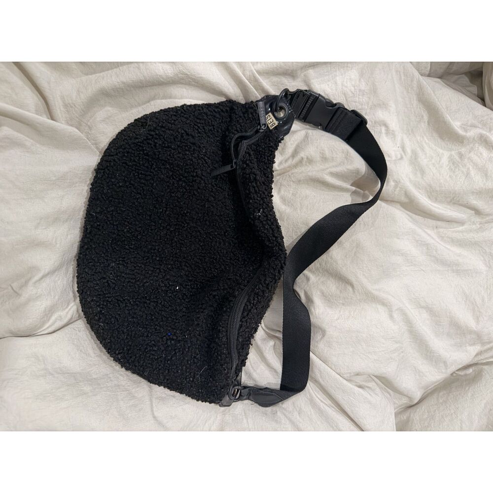 BEIS - Rare - Black Faux Shearling Fanny Pack